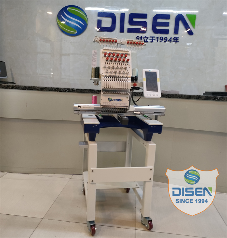 Máquina de bordar de cabeça única com etiqueta automatizada DS-W1201 para fábrica na China